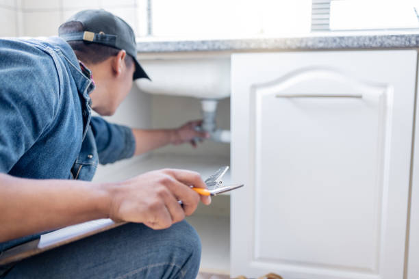 Best Gas Line Repair  in New Cassel, NY